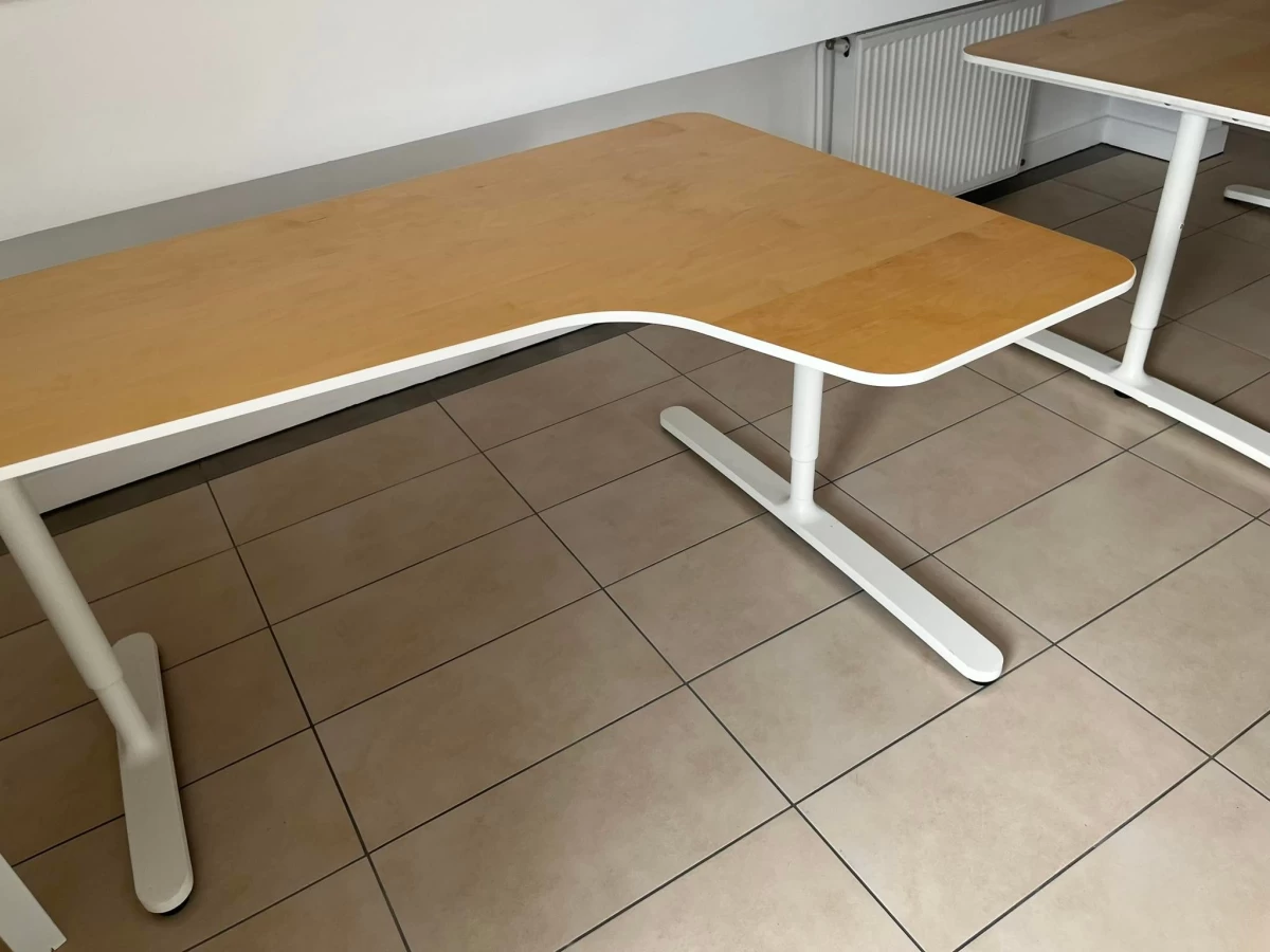 Biurka IKEA Bekant, 2 lewe, 2 prawe