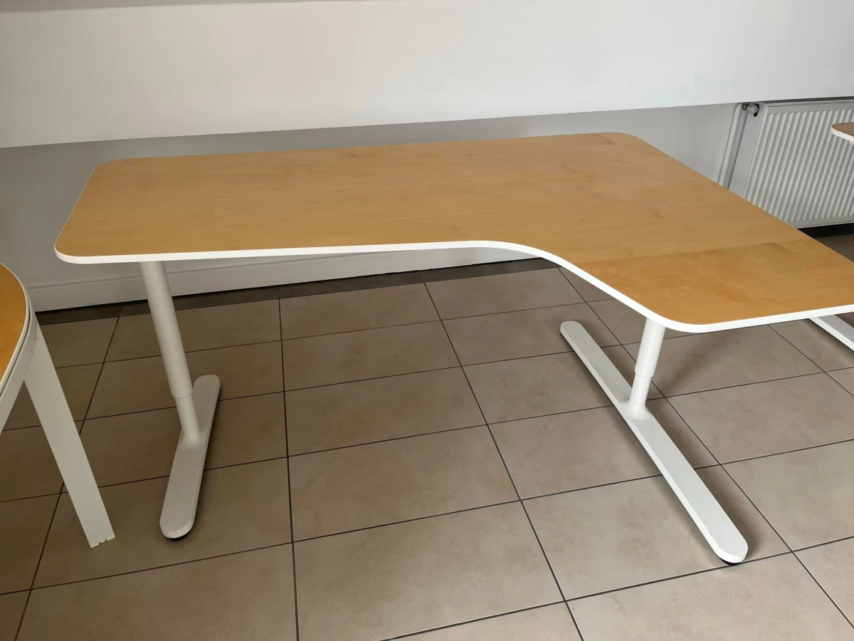 Biurka IKEA Bekant, 2 lewe, 2 prawe