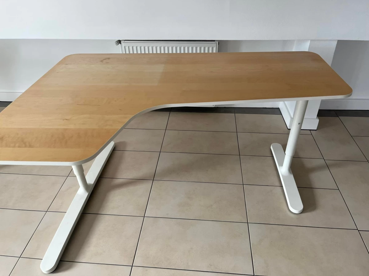 Biurka IKEA Bekant, 2 lewe, 2 prawe
