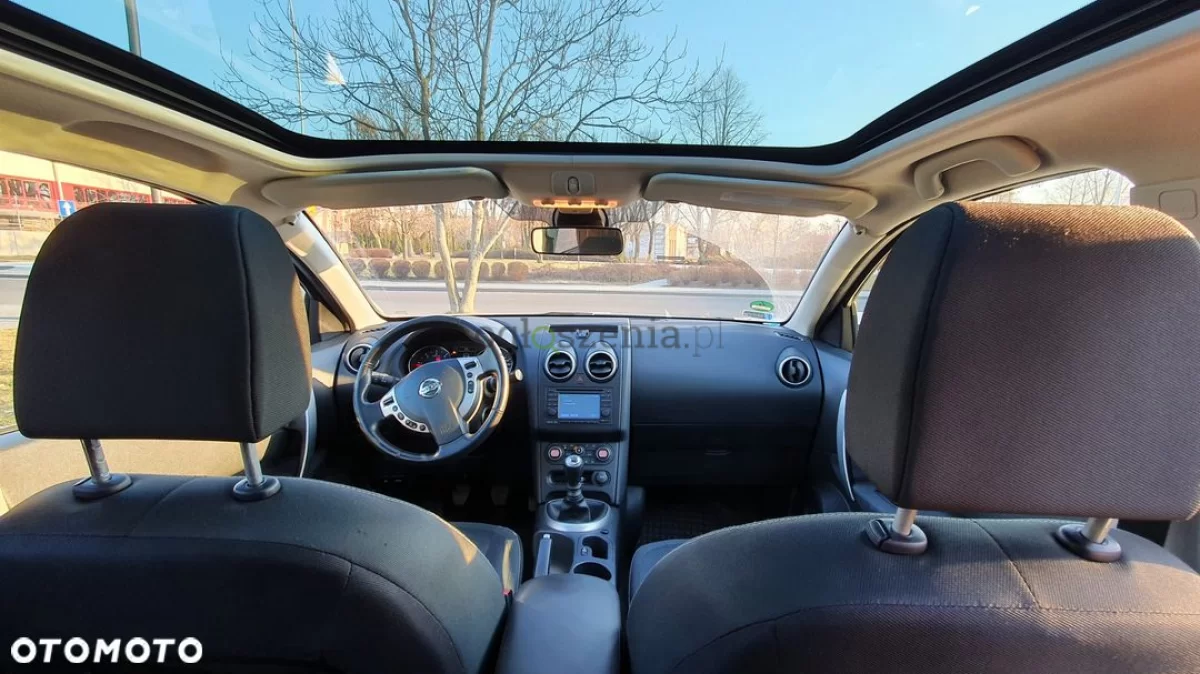 Nissan Qashqai Nissan Qashqai 2.0dci, Lift, Panorama, kamera, hak, silnik z 2013 roku