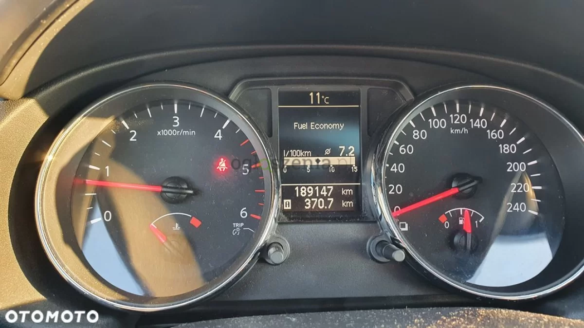 Nissan Qashqai Nissan Qashqai 2.0dci, Lift, Panorama, kamera, hak, silnik z 2013 roku