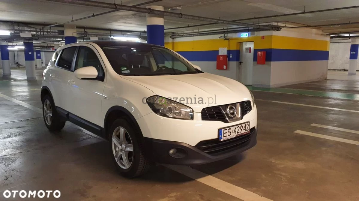 Nissan Qashqai Nissan Qashqai 2.0dci, Lift, Panorama, kamera, hak, silnik z 2013 roku