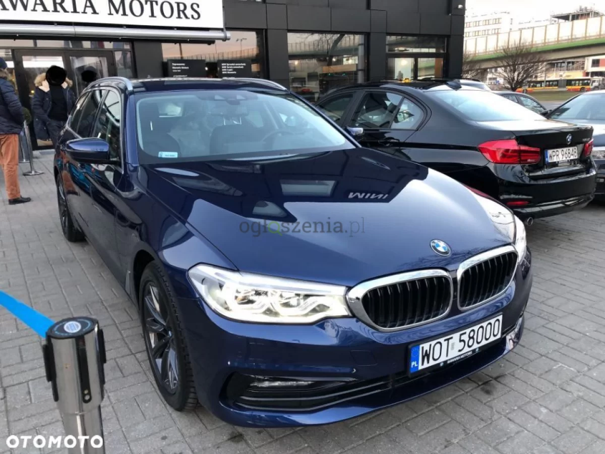 BMW Seria 5 BMW 520d xDrive Touring FV 23% HUD LED akt tempomat kamera 360 el hak
