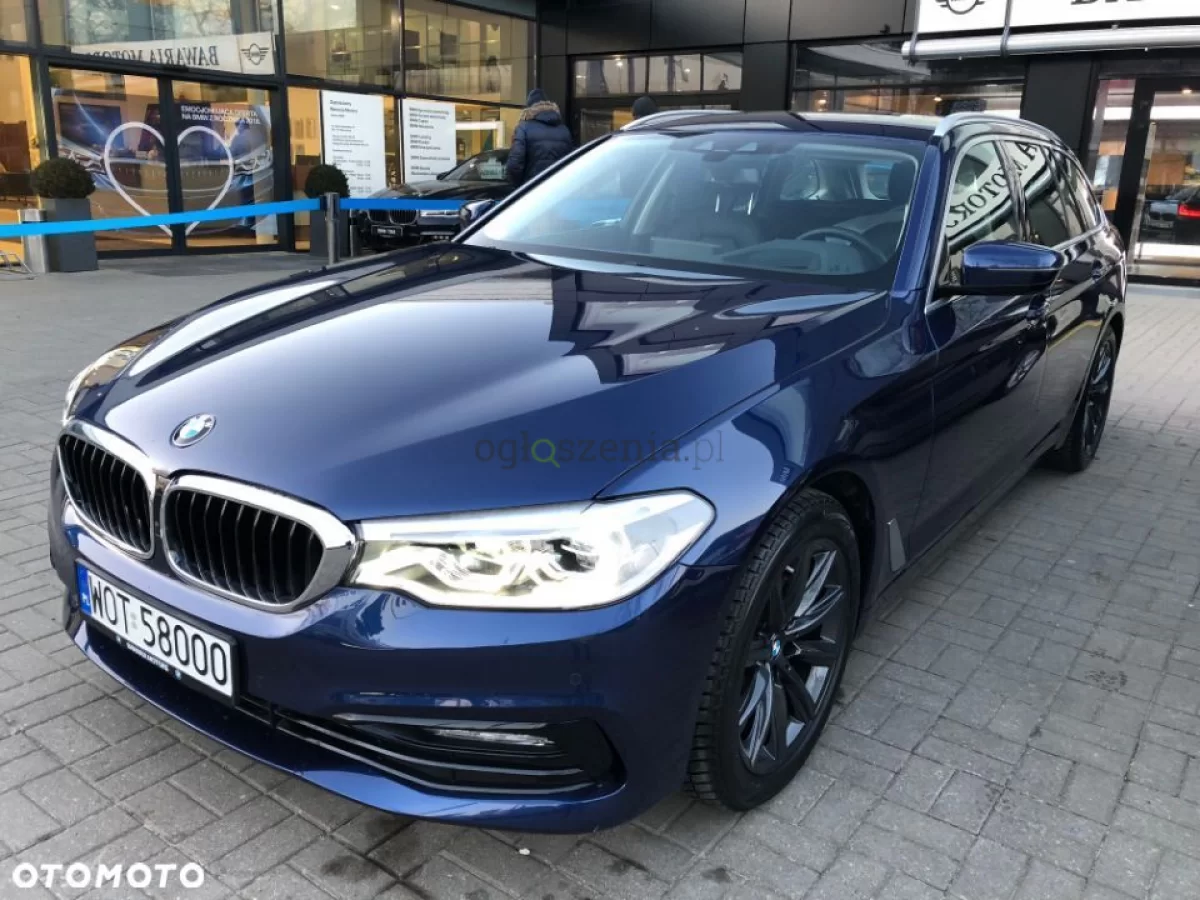 BMW Seria 5 BMW 520d xDrive Touring FV 23% HUD LED akt tempomat kamera 360 el hak