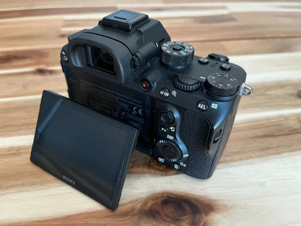 Sprzedam Aparat Sony A7R III, A7R3 jak Nowy