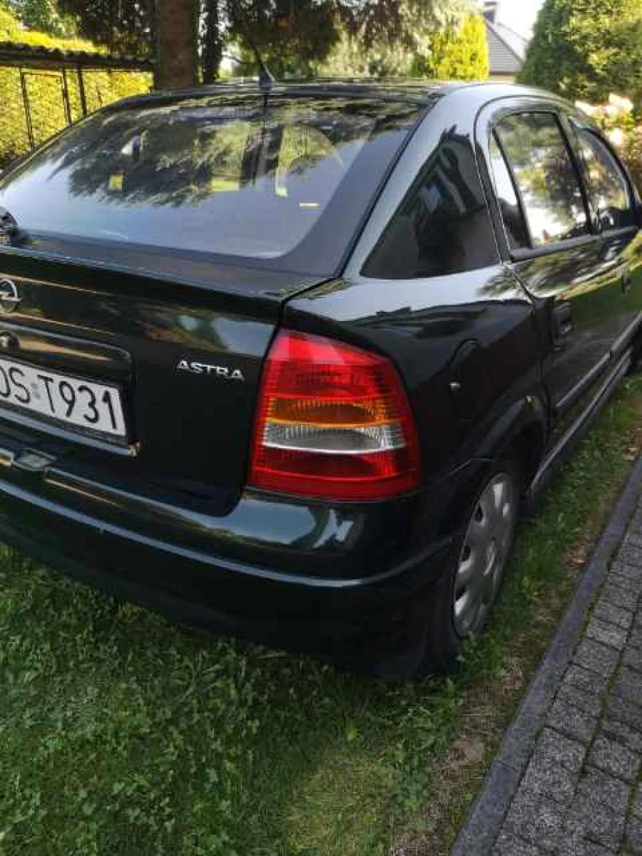 Sprzedam Opla Astrę, rocznik 1998