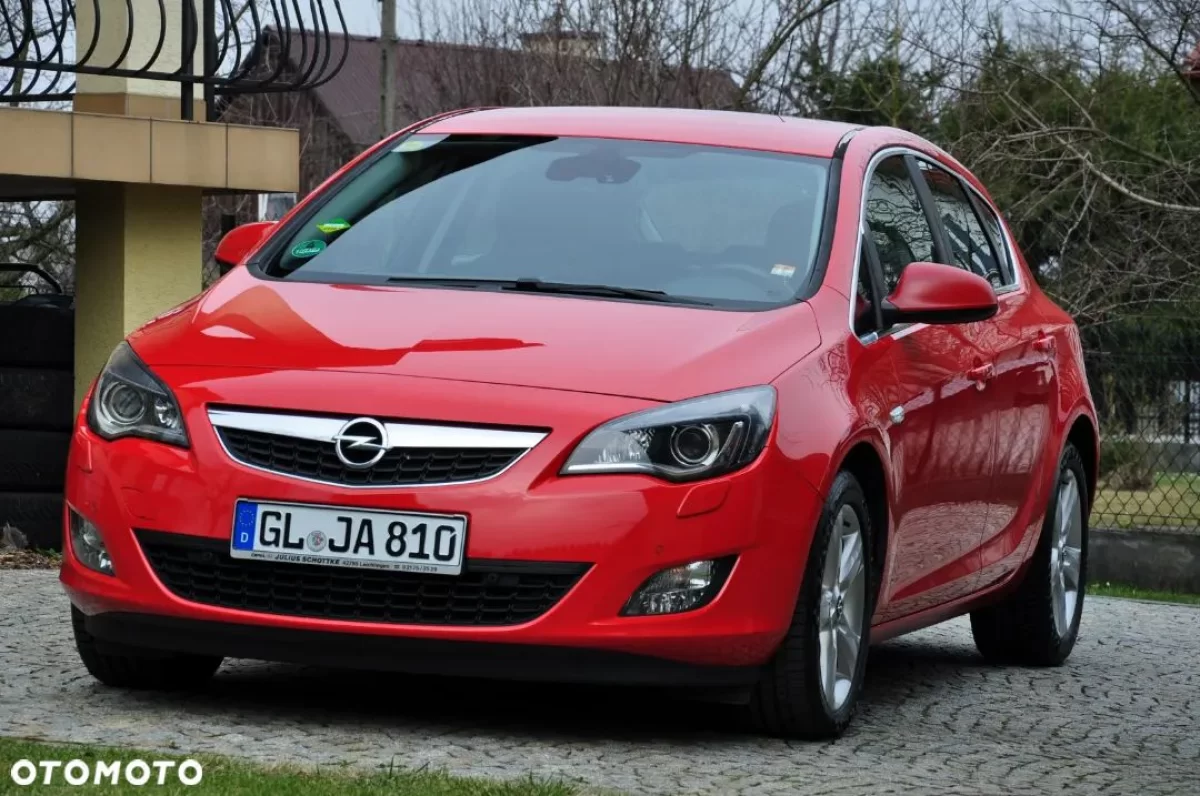 Opel Astra 1.4 Turbo ,bi- xenon, serwis ASO do końca, ORYGINALNY LAKIER