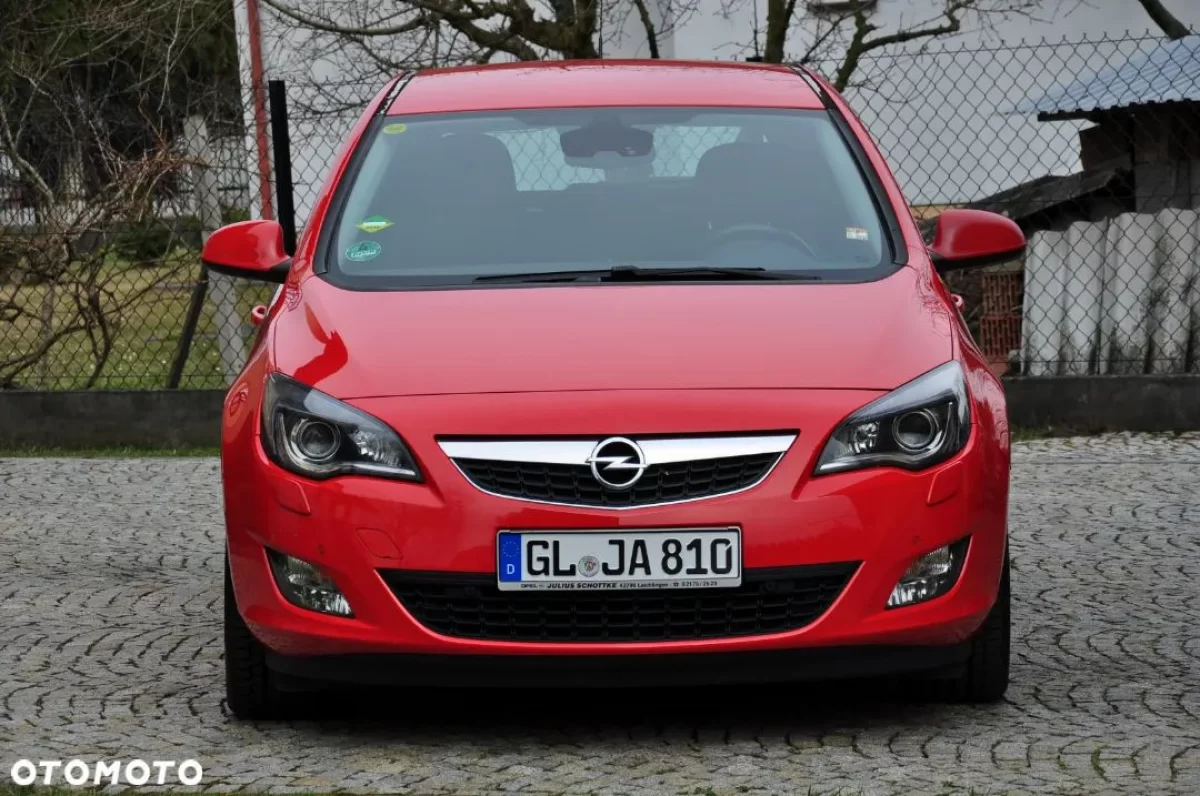 Opel Astra 1.4 Turbo ,bi- xenon, serwis ASO do końca, ORYGINALNY LAKIER