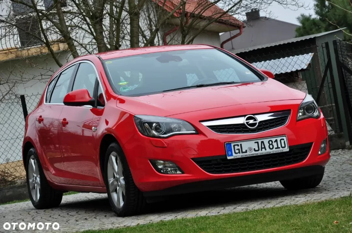 Opel Astra 1.4 Turbo ,bi- xenon, serwis ASO do końca, ORYGINALNY LAKIER