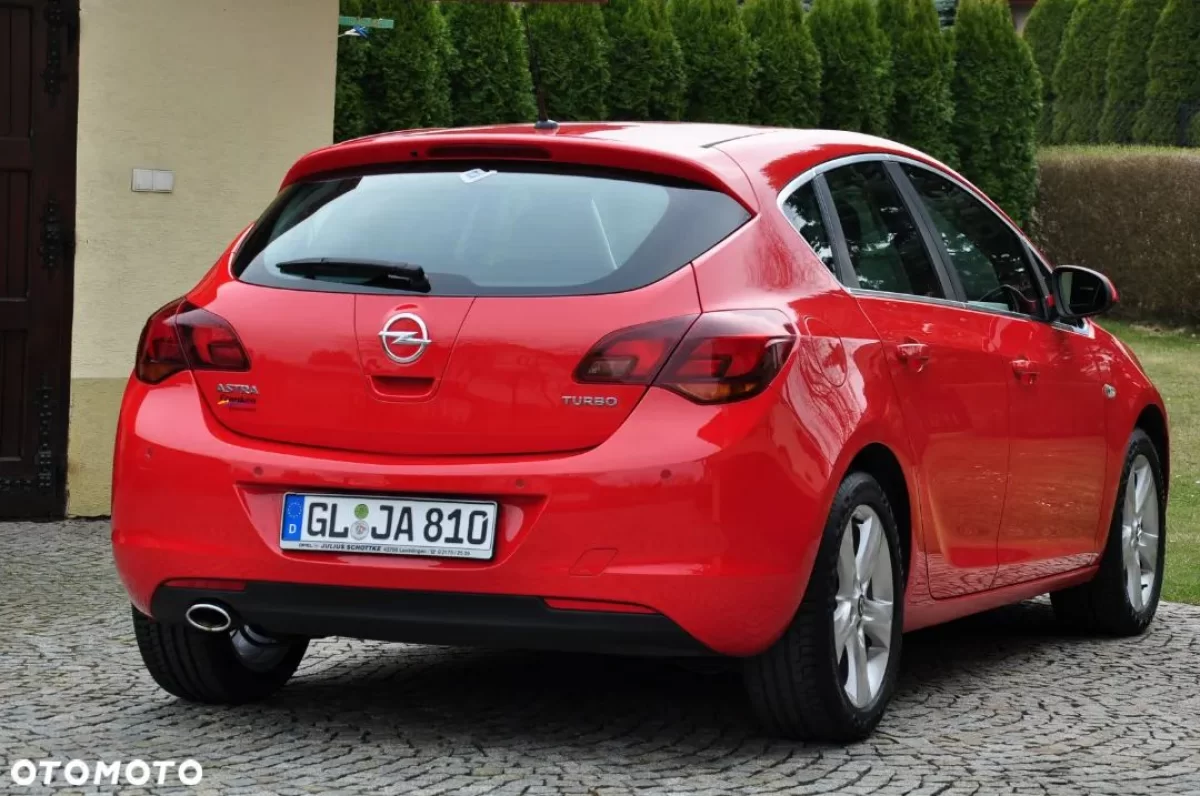 Opel Astra 1.4 Turbo ,bi- xenon, serwis ASO do końca, ORYGINALNY LAKIER