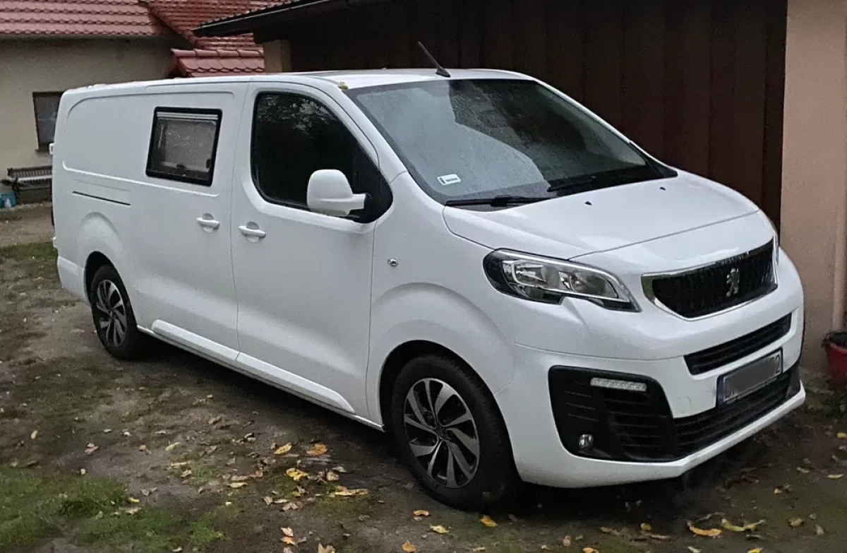 Peugeot Expert 2019 przebieg 33.000 km long L3