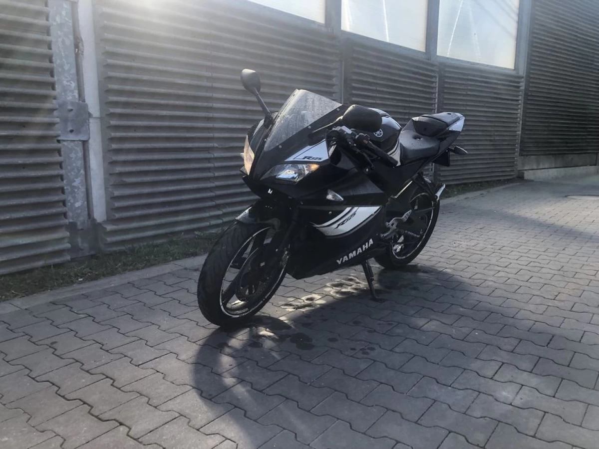 Yamaha YZF R125 15 KM 2011
