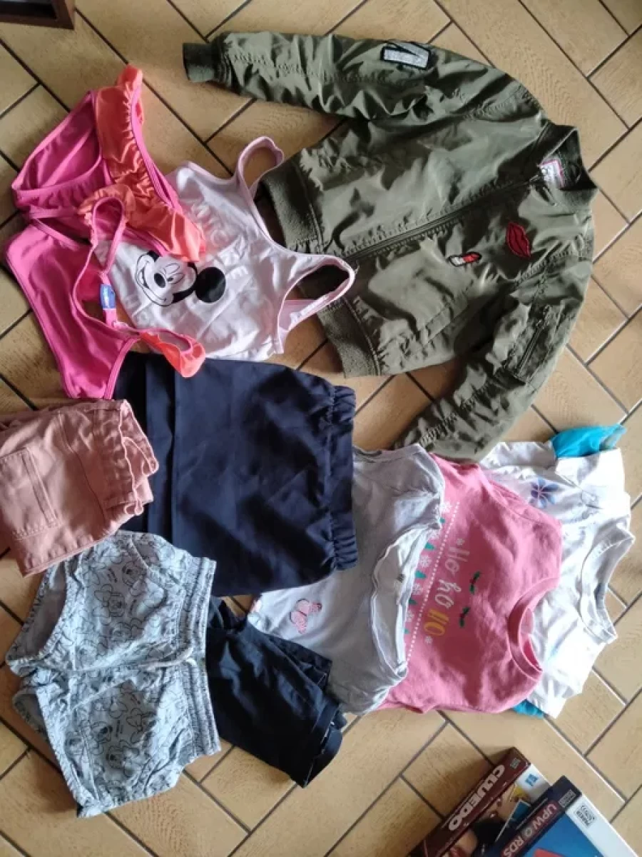 OLX Ubranka dla dziewczynki 122 128