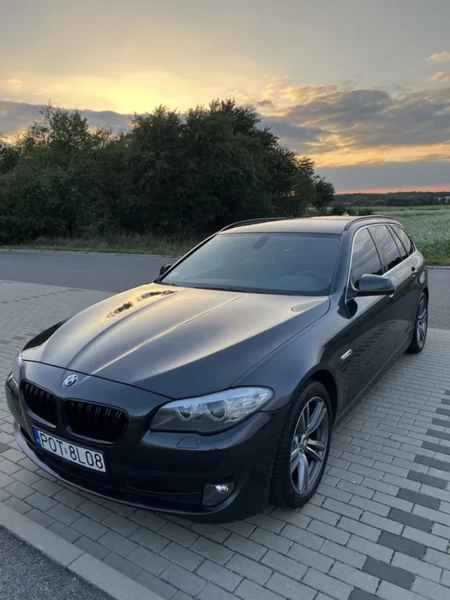 Sprzedam BMW 520D F11 184 KM 2010
