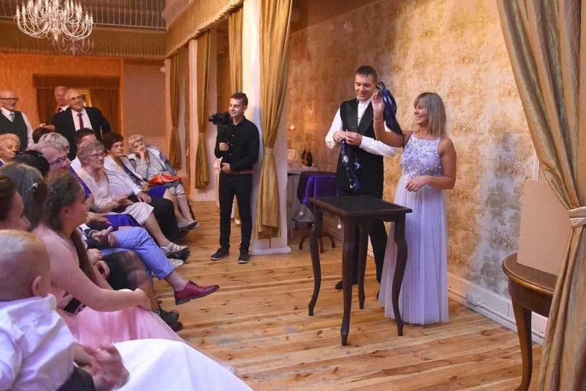 Iluzjonista Magik na Event Wesele Urodziny Pokaz Iluzji dla Dorosłych