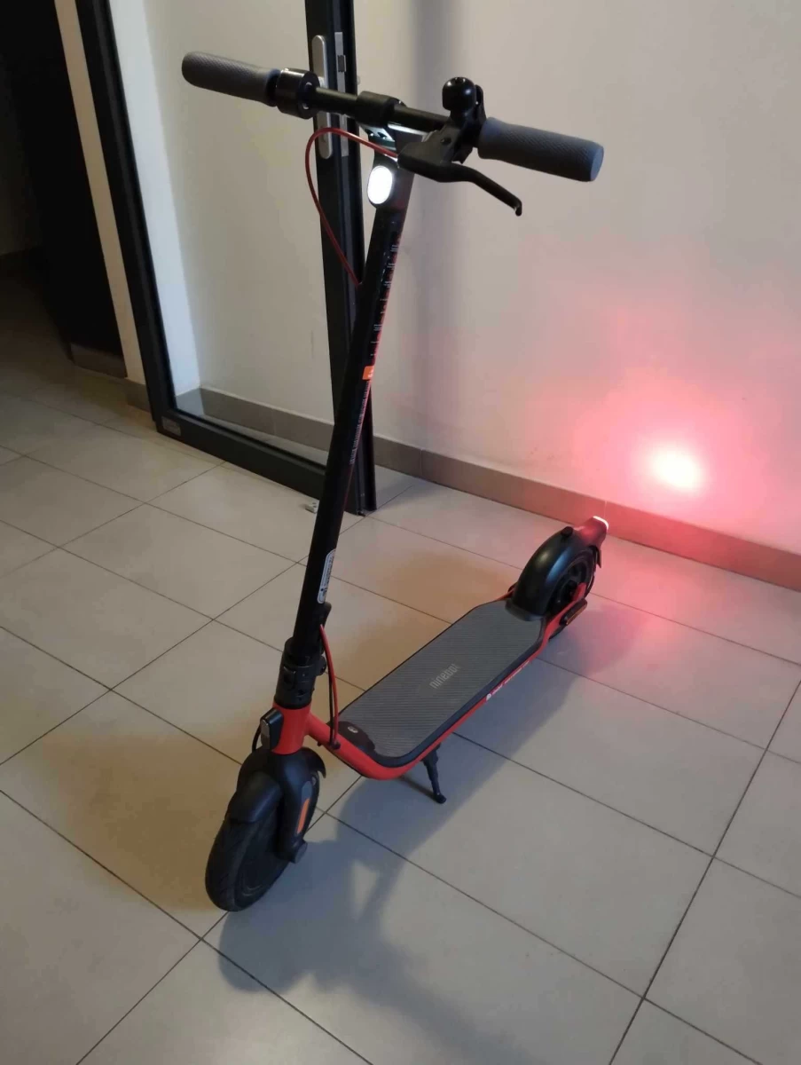 OKAZJA Hulajnoga elektryczna Segway Ninebot D38D + gratisy