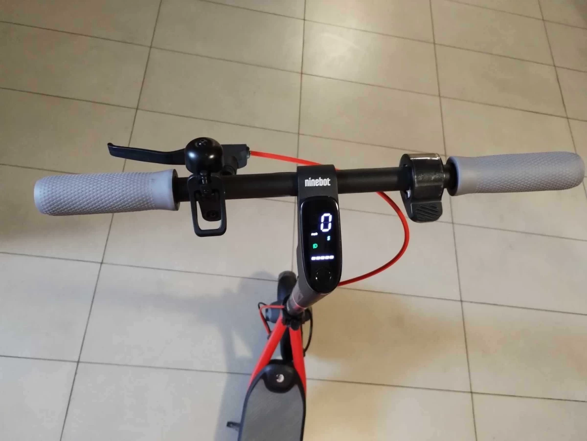 OKAZJA Hulajnoga elektryczna Segway Ninebot D38D + gratisy
