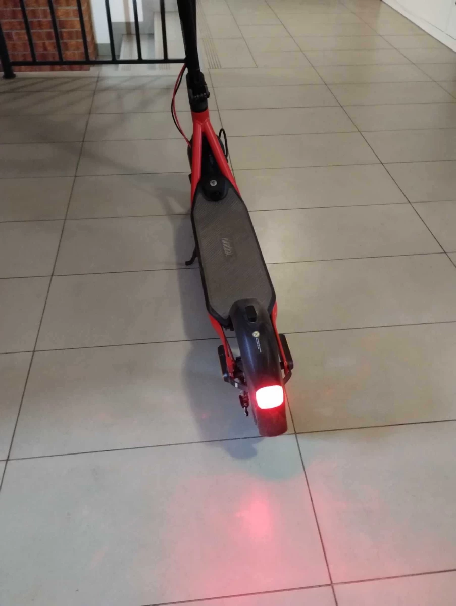 OKAZJA Hulajnoga elektryczna Segway Ninebot D38D + gratisy