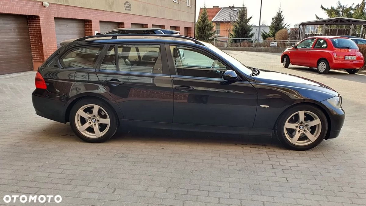 BMW Seria 3 LIFT 150km/ Skóra / Klima / BT / Tempomat / Bardzo zadbany