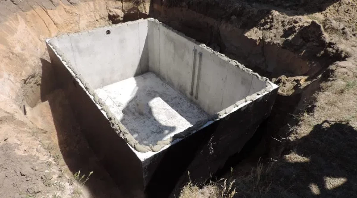 Szambo betonowe Szamba Zbiornik betonowy na deszczówkę