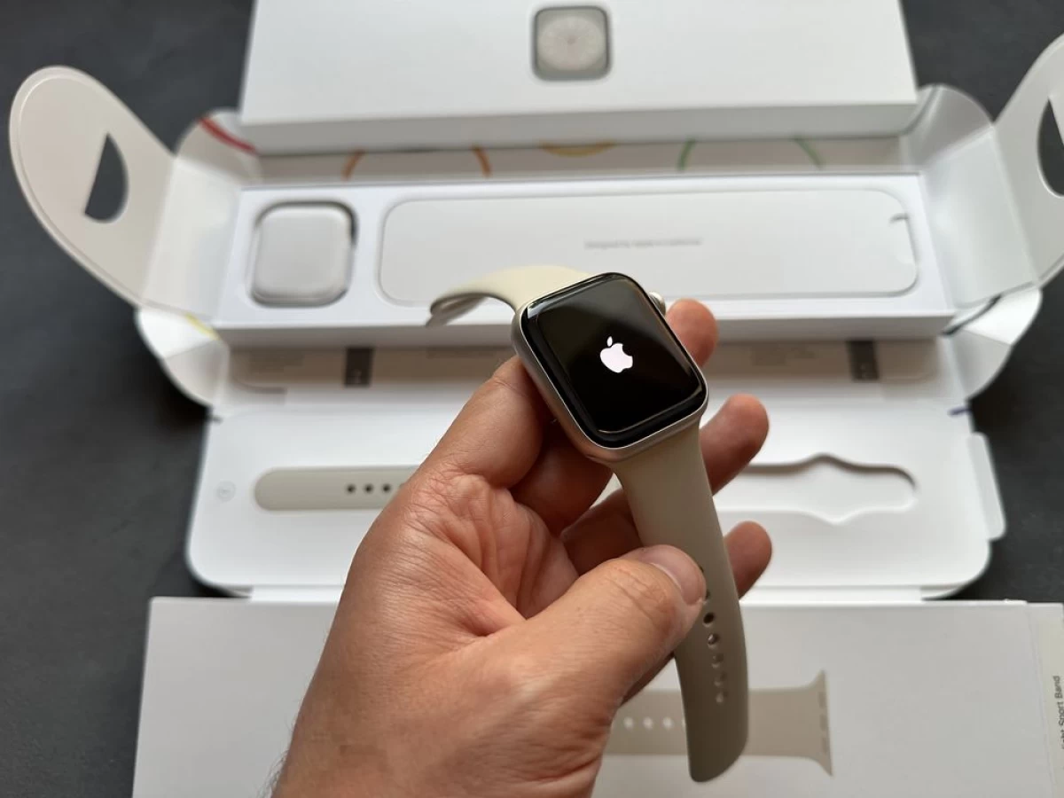 Apple Watch 8 GPS 45mm Starlight Gwarancja Idealny