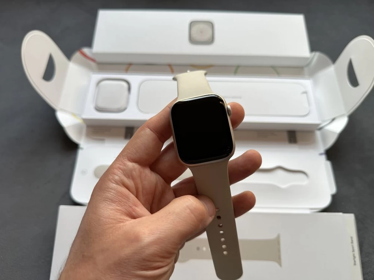 Apple Watch 8 GPS 45mm Starlight Gwarancja Idealny