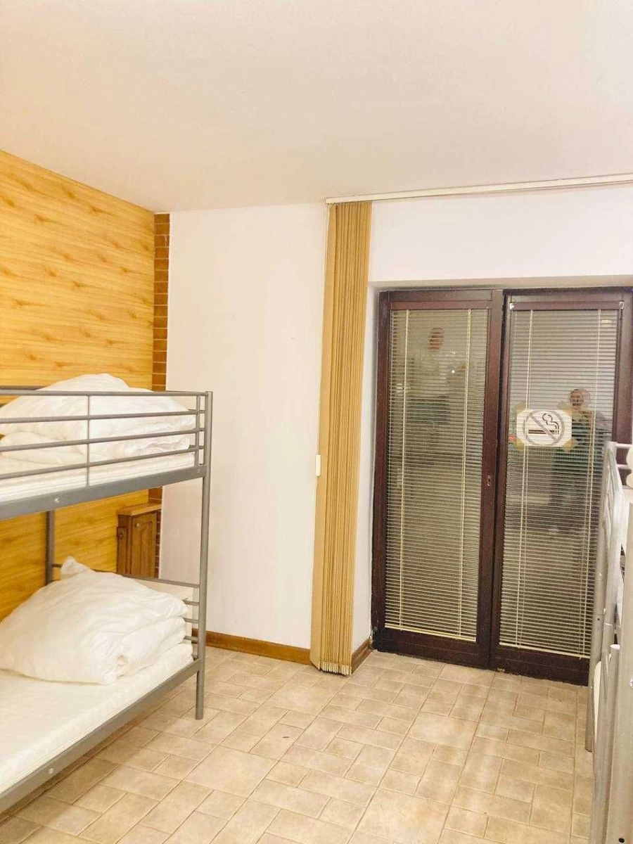 Miejsca w pokojach/ pokoje - aleja Hallera - standard+