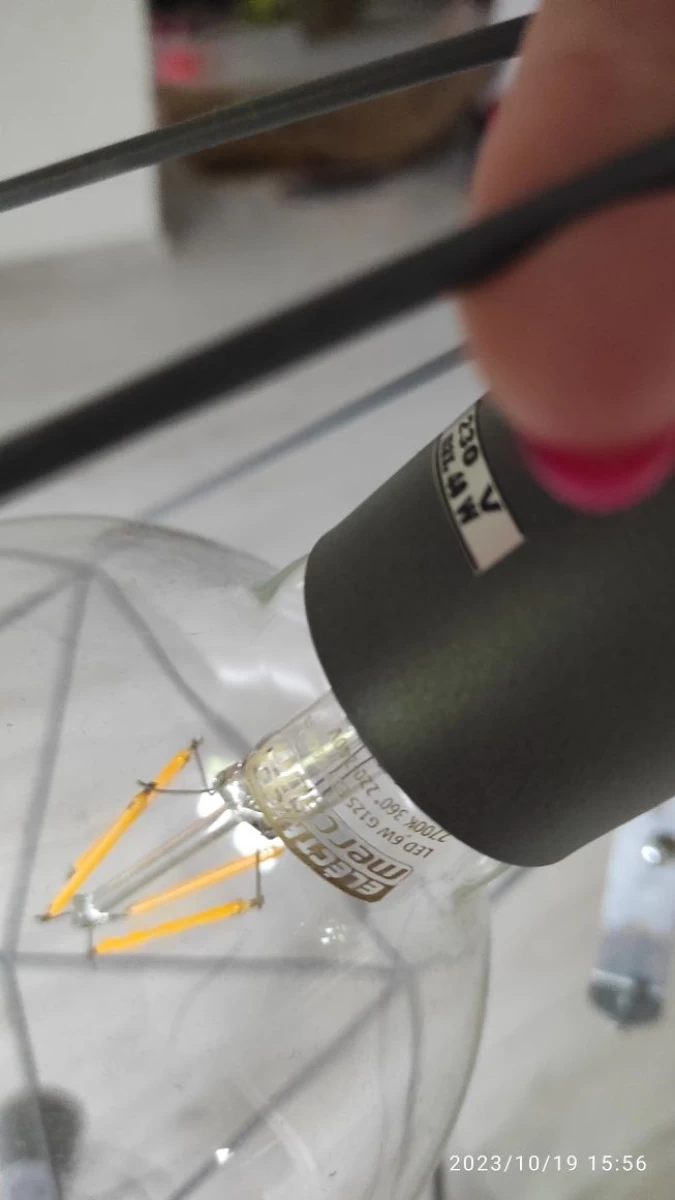 Sprzedam komplet lamp z żarówkami