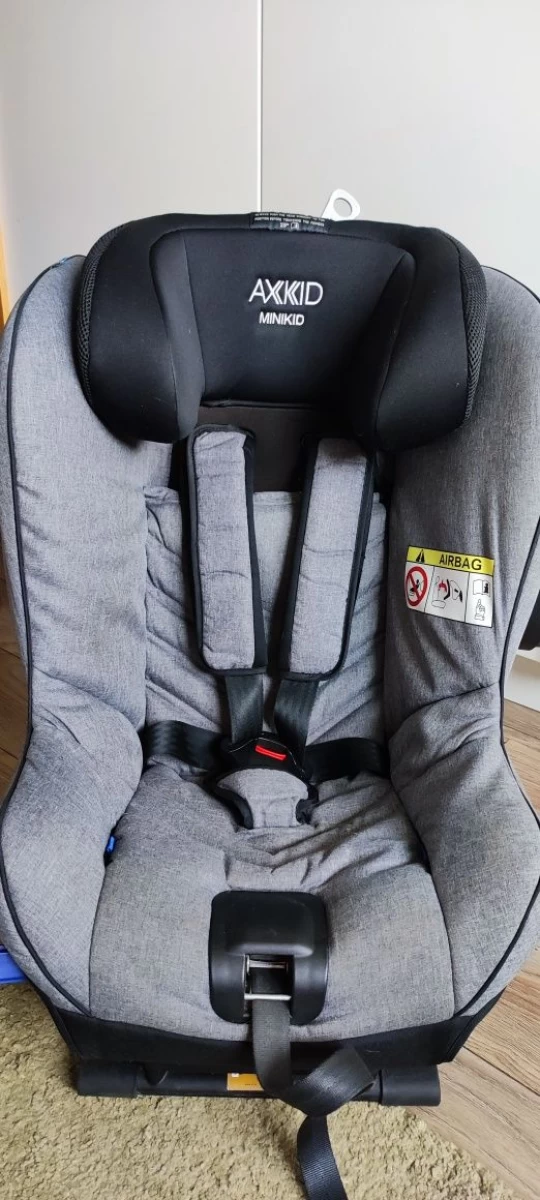 Fotelik samochodowy Axid Minikid 2.0 0-25kg RWF