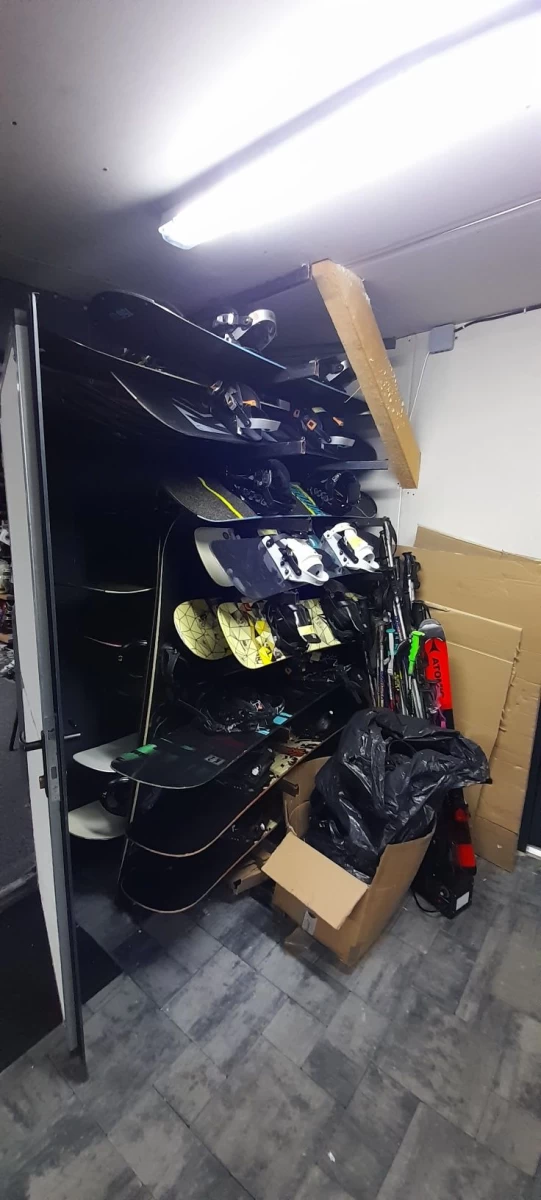 Narty Rossignol Head Elan Blizzard Volkl Fischer Stockli Salomon Atomi