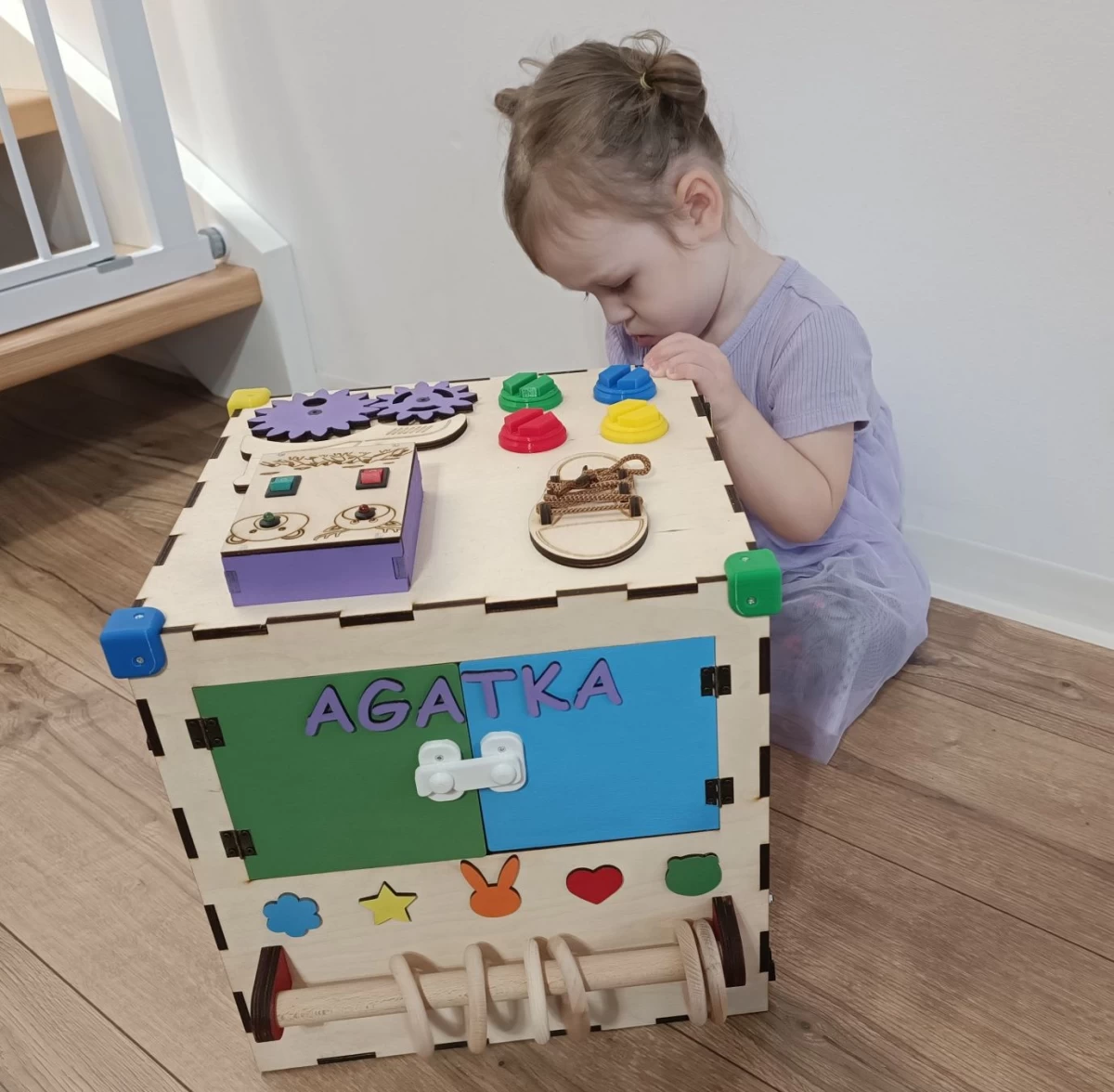 Kostka manipulacyjna sensoryczna Montessori Tablica Personalizowana