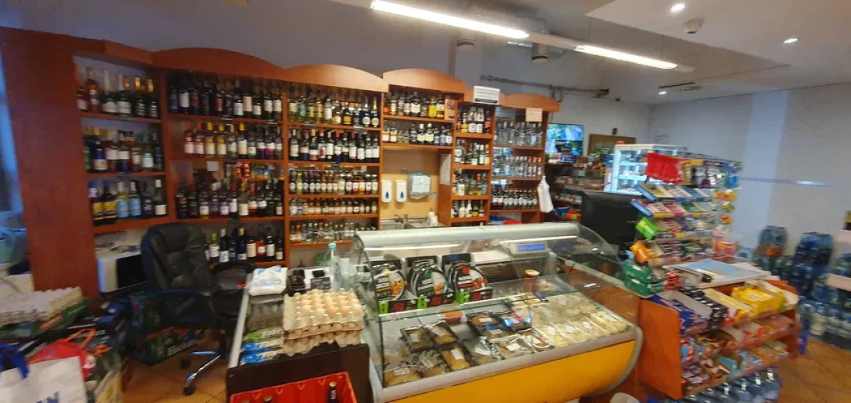 Sprzedam sklep spożywczy wynajmę odstąpię w zamkniętym osiedlu Praga