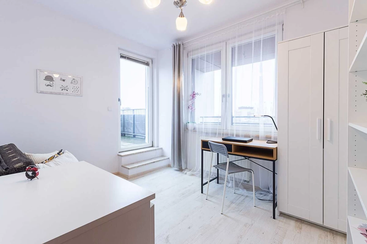 Wynajmę Komfortowy pokój z tarasem, Janickiego, Tauron, apartamentowiec