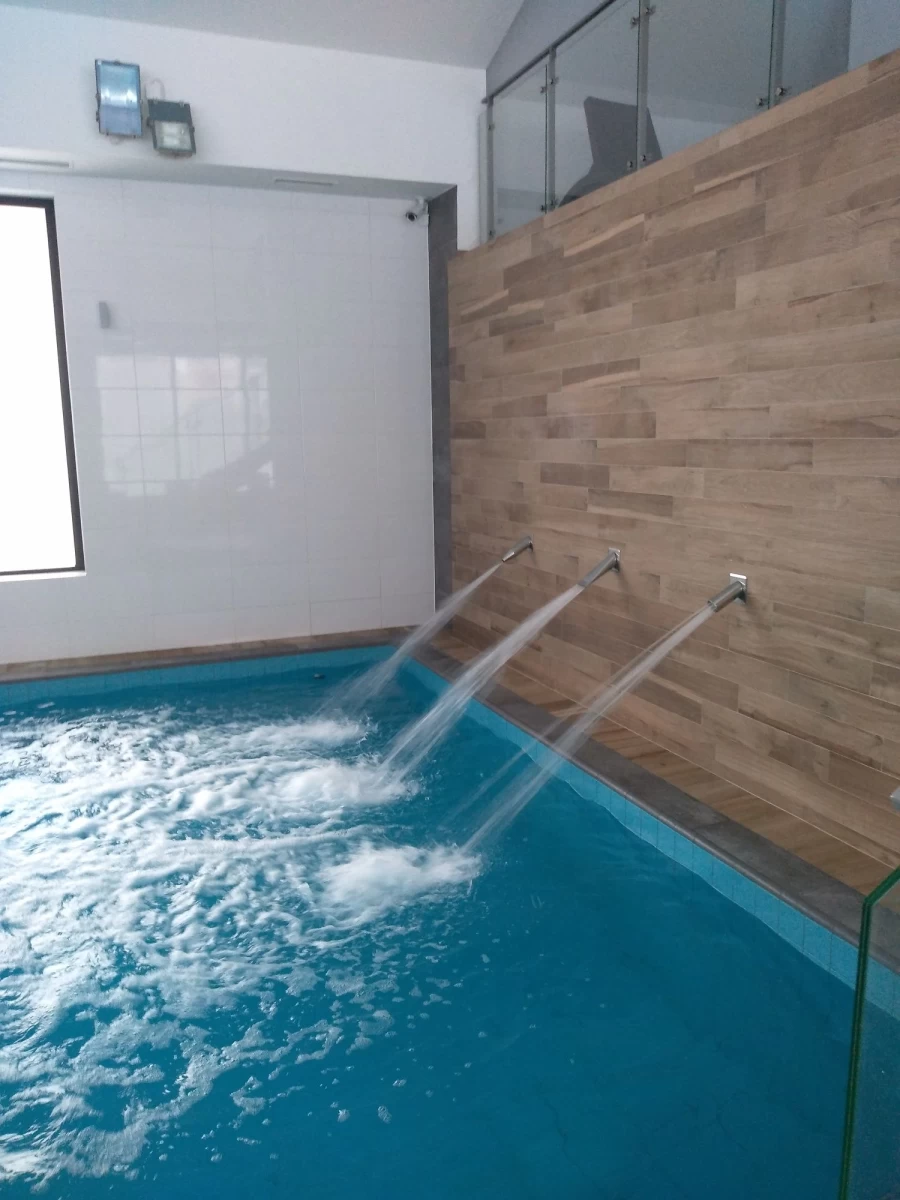 Noclegi nad morzem w Kołobrzegu apartament Sunrise z basenami