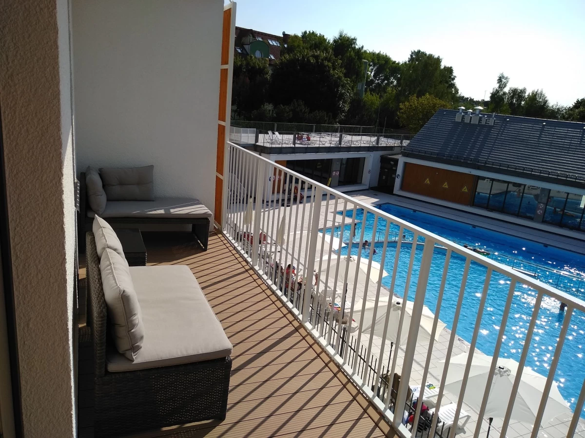 Noclegi nad morzem w Kołobrzegu apartament Sunrise z basenami