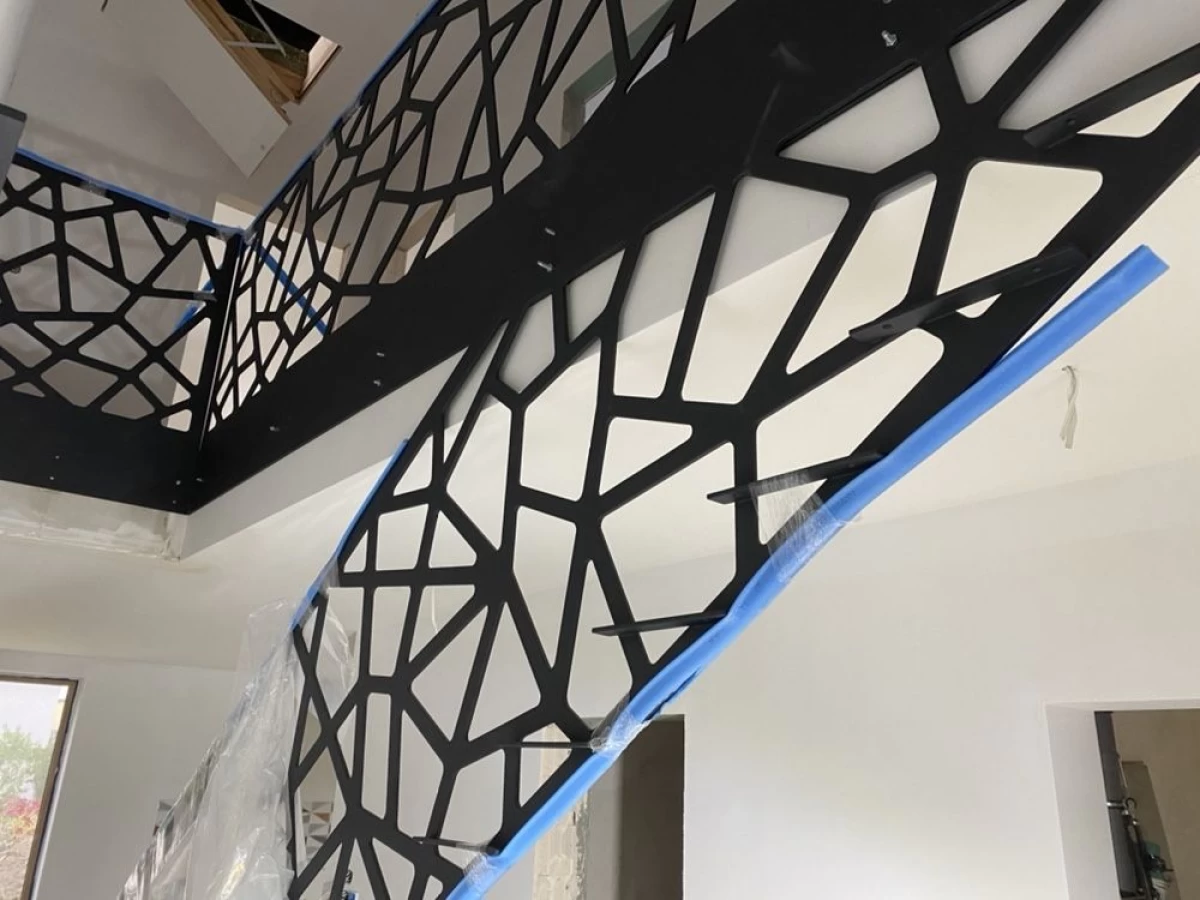 Balustrady poręcze barierki stopnie drewniane konstrukcje stalowe