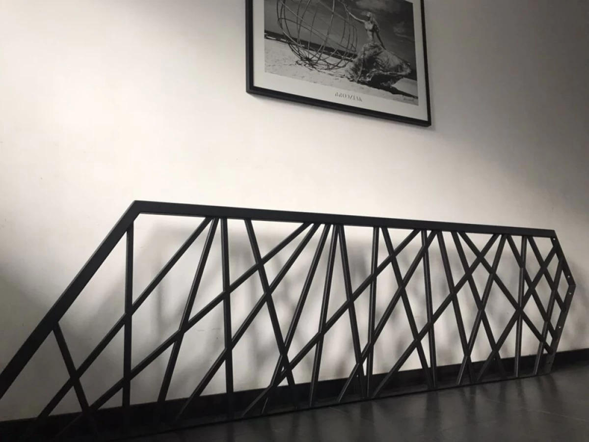 Balustrady poręcze barierki stopnie drewniane konstrukcje stalowe