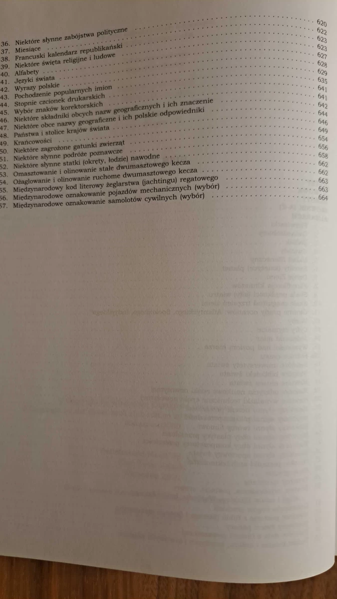 Słownik wyrazów obcych i zwrotów obcojęzycznych z almanachem