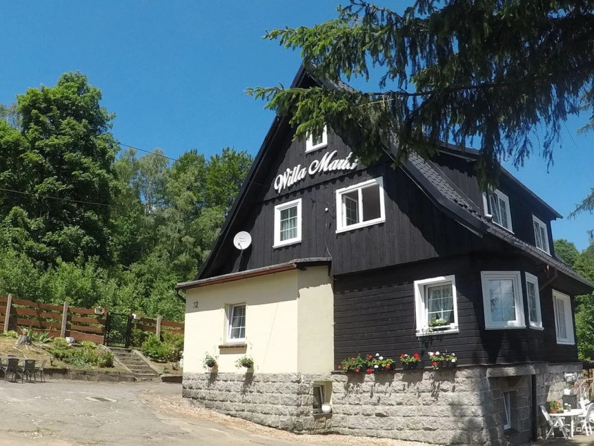 Nocleg Willa Marta - Weekendy, Ferie, Święta Wielkanocne, Majówka Szklarska Poręba