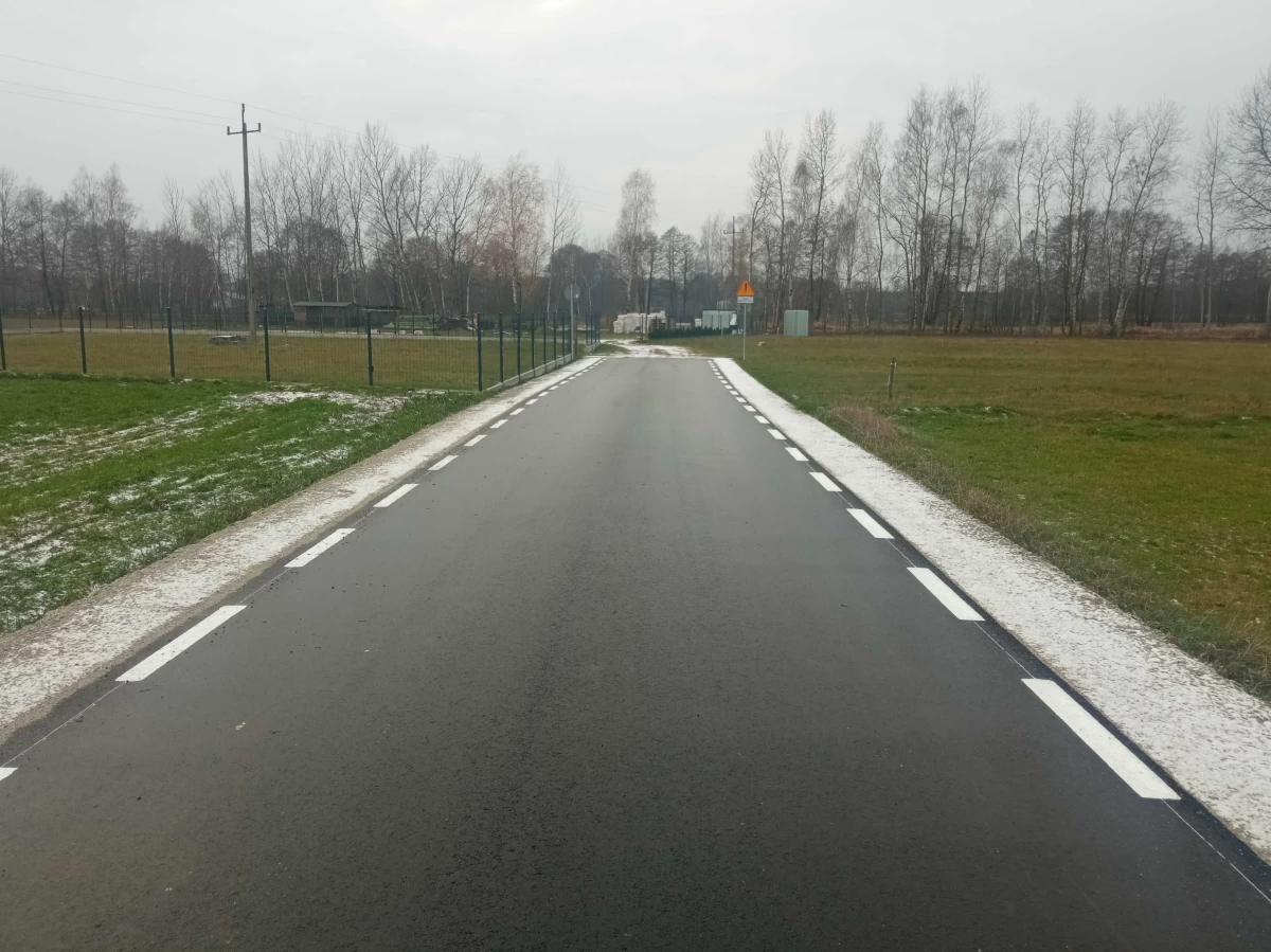 Działka z warunkami zabudowy Sarnówek po trasie do Poddębic