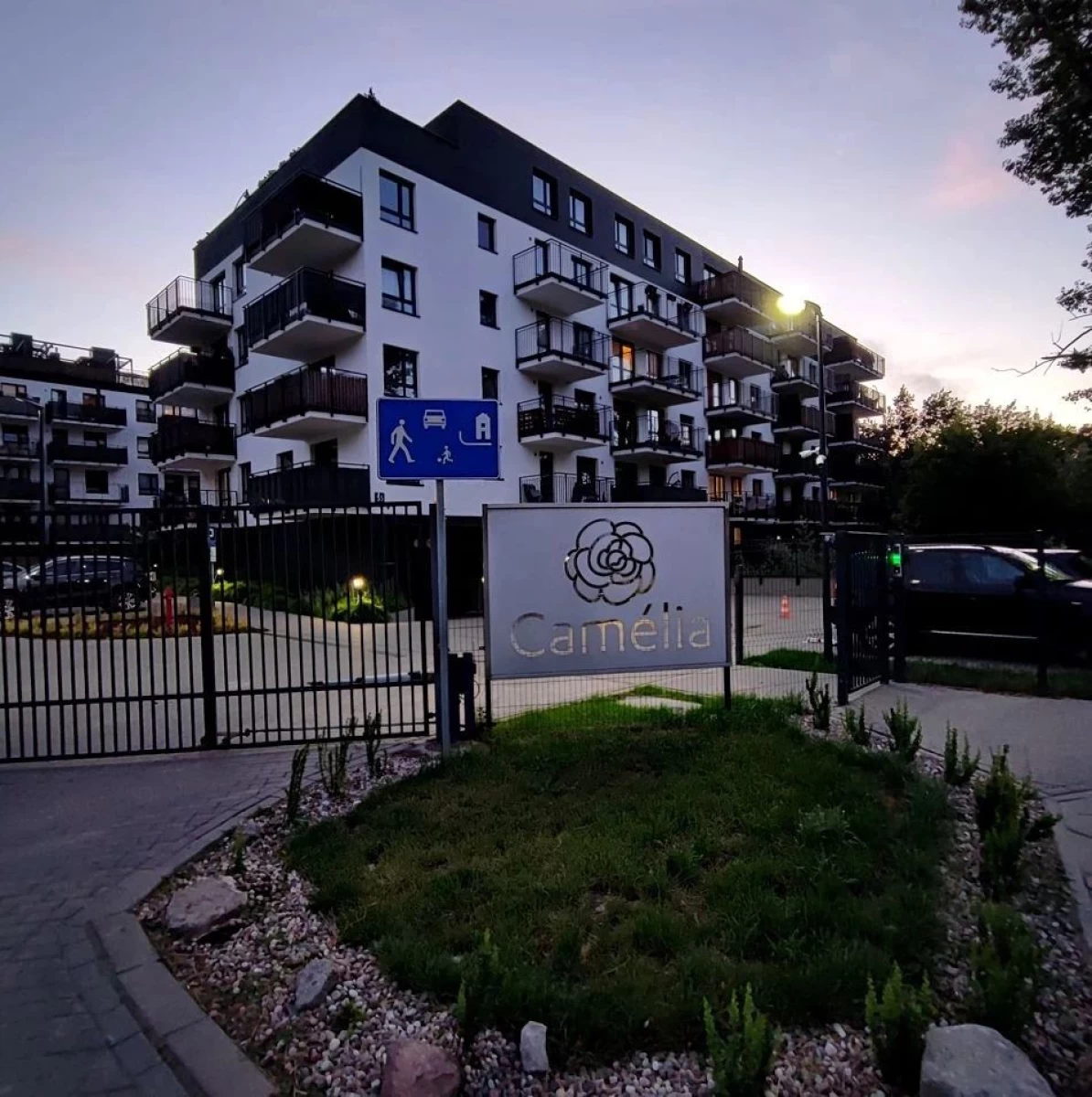 Sprzedam mieszkanie Nowe Włochy Camelia, mieszkanie 3 pokoje, duży balkon