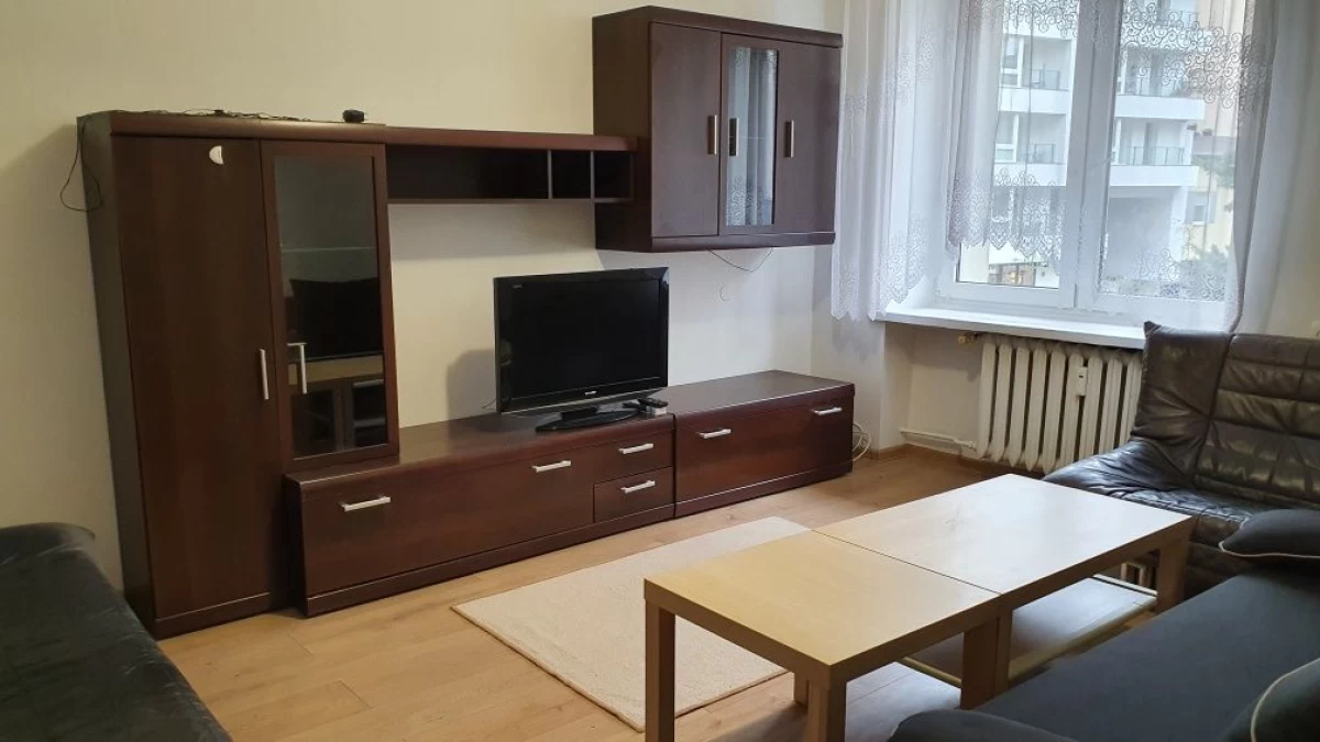 Mieszkanie 2 pokoje na wynajem Gdynia centrum I piętro