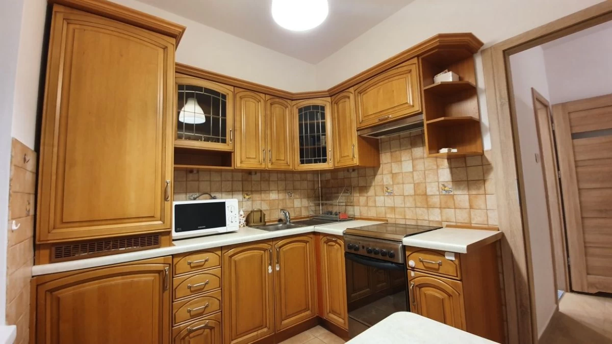 Mieszkanie 2 pokoje na wynajem Gdynia centrum I piętro