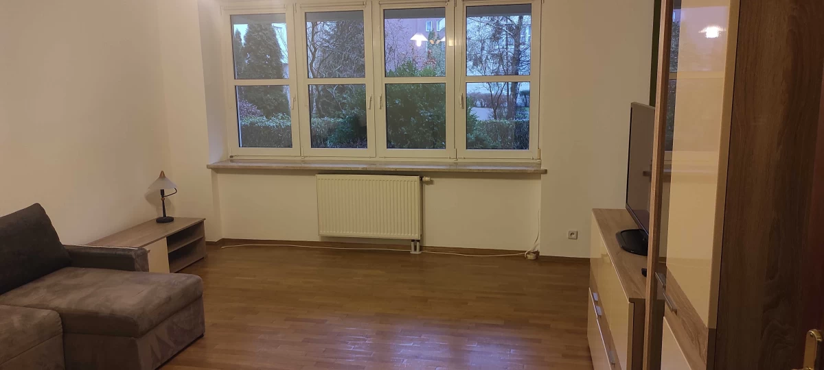 Wynajmę mieszkanie Bemowo 3 pokoje 84m2 z garażem i ogródkiem