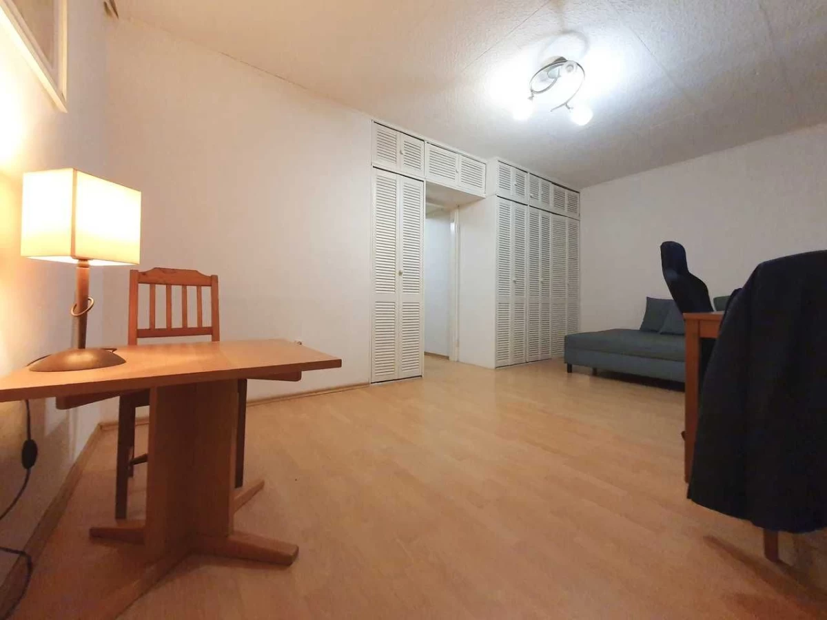 Wynajmę Westfield Mokotów - Kawalerka,28m2,osobna kuchnia, balkon