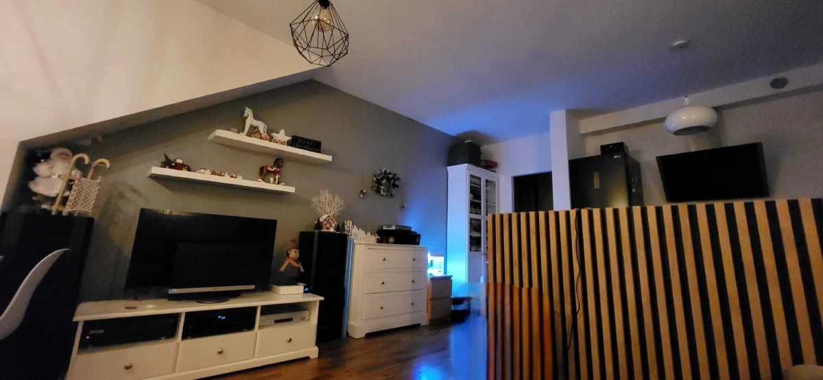 Sprzedam Mieszkanie 3 pokoje Bemowo Narwik 61 m2, garaż