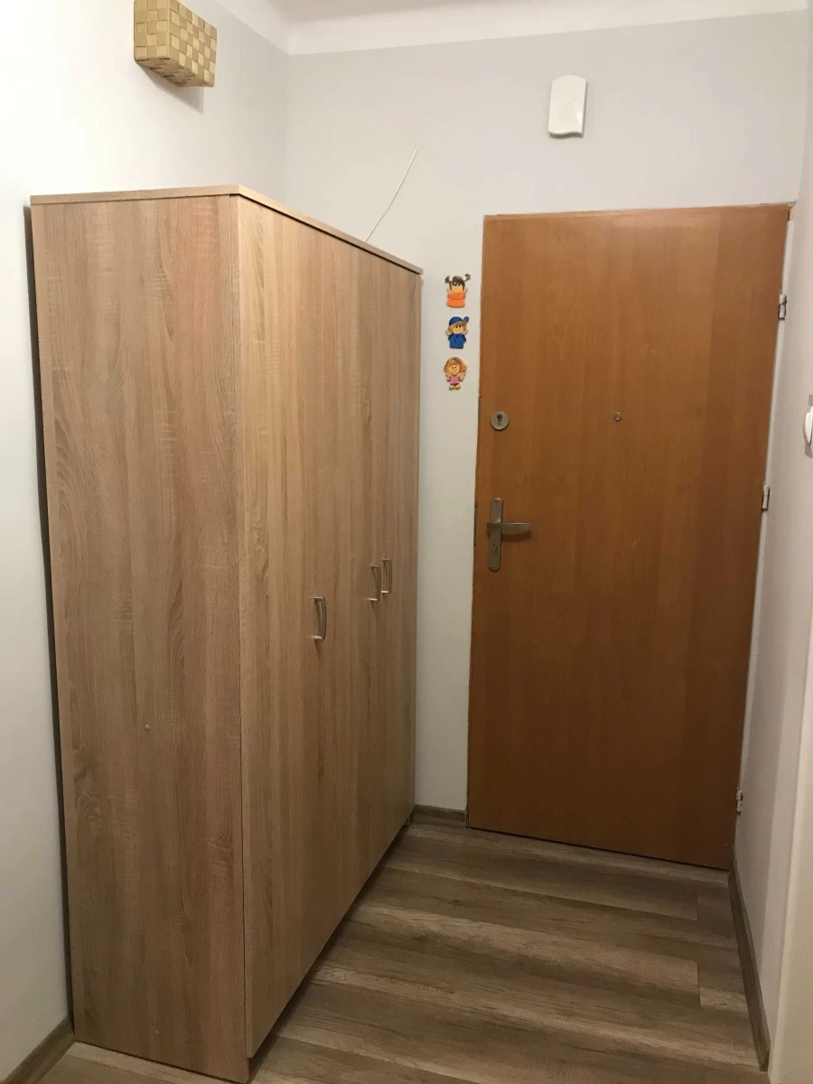 Sprzedam mieszkanie 44 m2 (2 pokoje) Piastowska, Radomsko