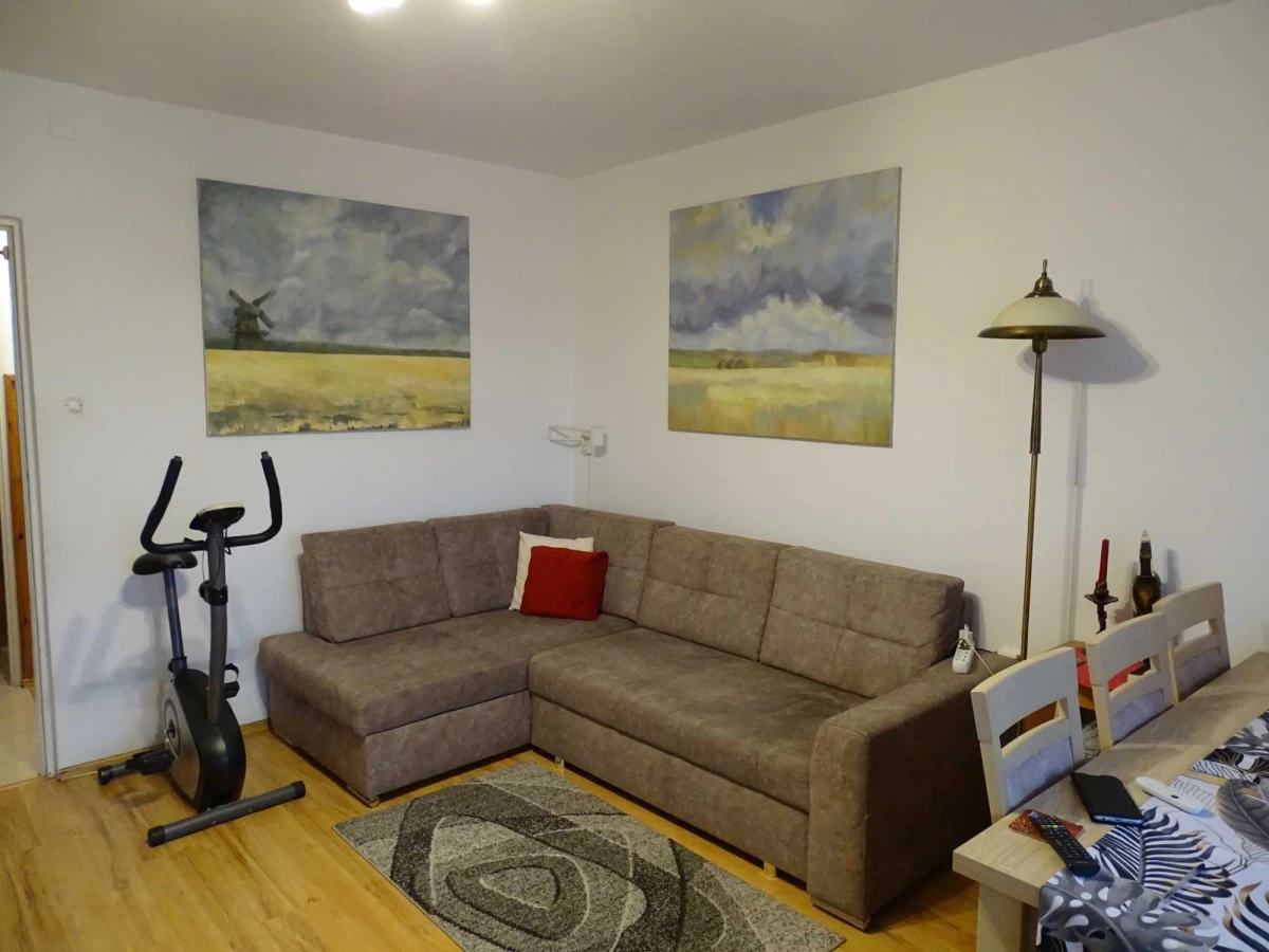 Sprzedam Mieszkanie 3 pokojowe Lipsko (dwa balkony, garaż)