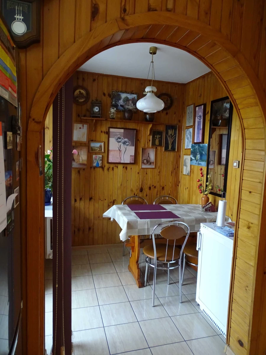 Sprzedam Mieszkanie 3 pokojowe Lipsko (dwa balkony, garaż)
