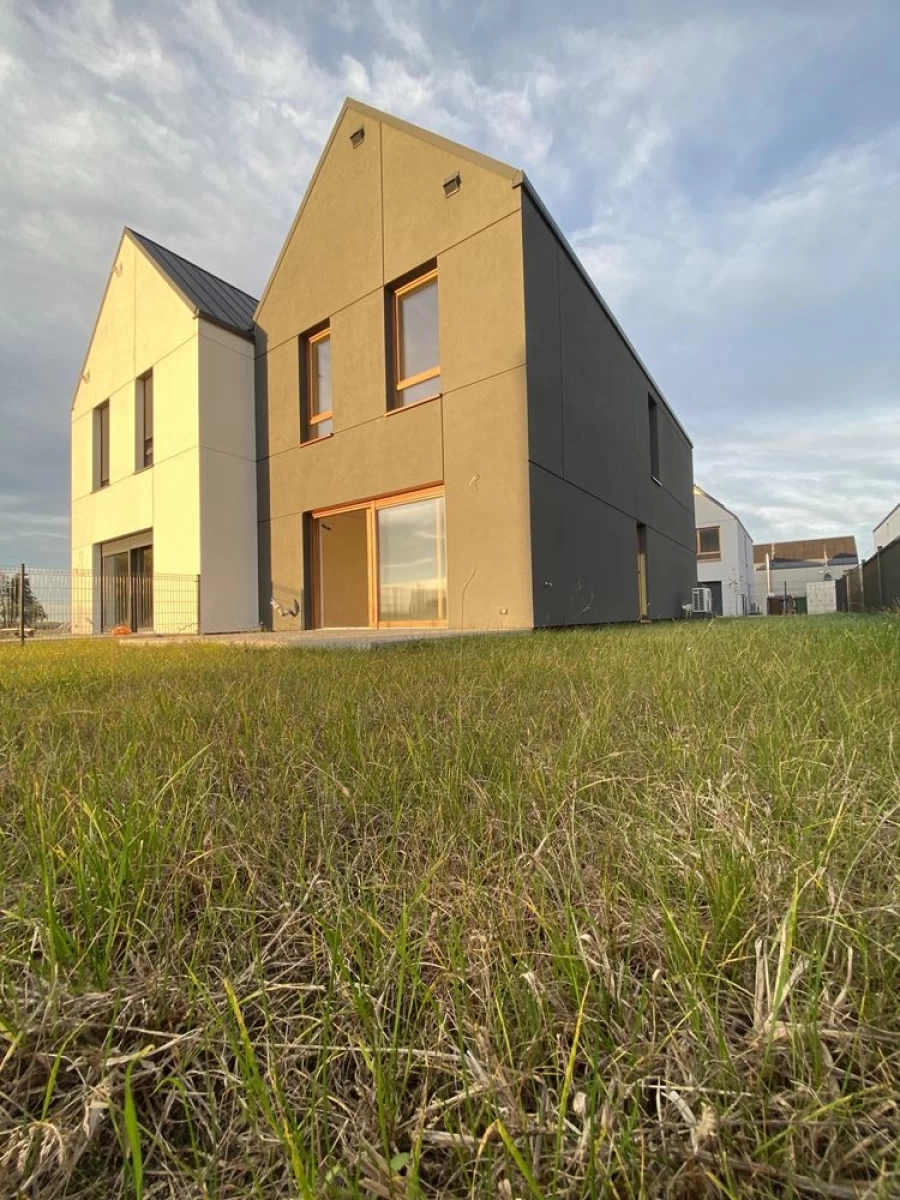 Sprzedam Dom 145 m2 Ogród 300 m2 / Domasław